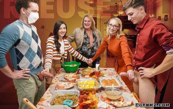 FreeuseMILF Natalie Brooks Crystal Clark MILF Is on the Menu Pornmz