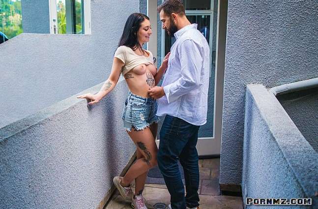 PerfectFuckingStrangers Raven Lane Wants To Have Some Fun Pornmz