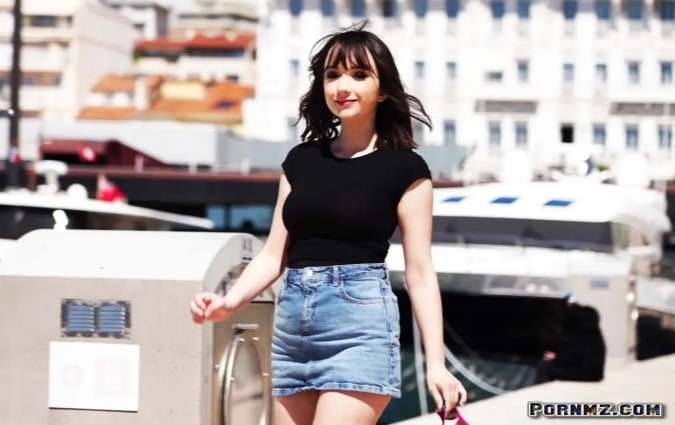 JacquieEtMichelTV Abby 20 Years Old Dreamed Of A Very Military Fuck Pornmz