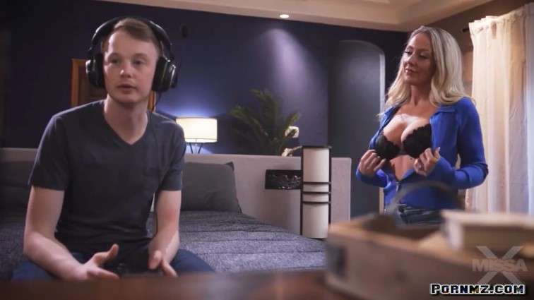 MissaX Sadie Summers Best Birthday Ever Mom Pornmz