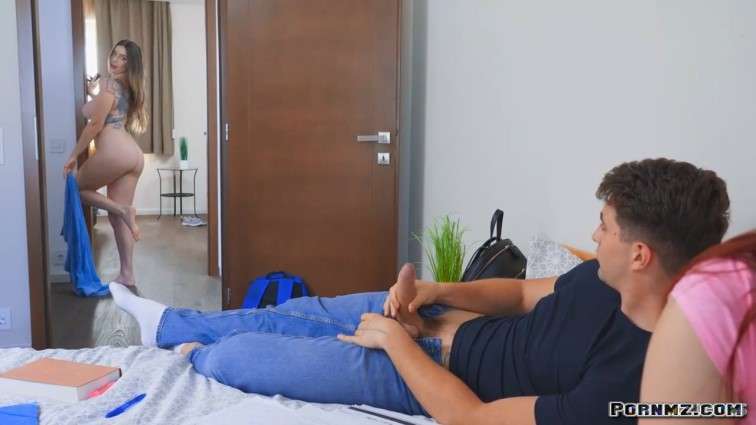 CrazyCollegeGFs Marica Chanelle Shower Fuck From Sexy Roommate Pornmz