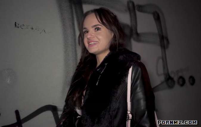 PublicAgent Olivia Zlota Is that cum on your face Pornmz